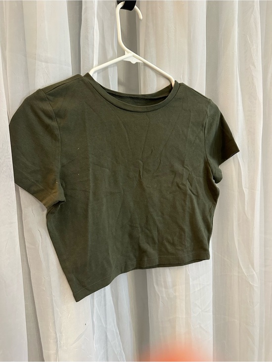 wild fable Tops - Wild Fable Dark Green Short Sleeve Crew Neck Crop Top